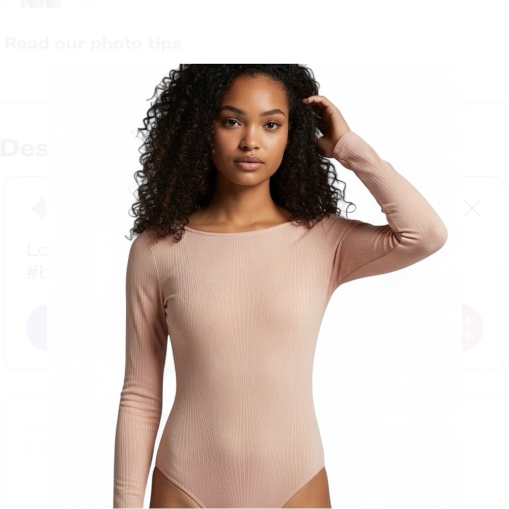 Blanc Women’s Shiny Pink Sheer Geometric Print Bodysuit. Size S SKU 502